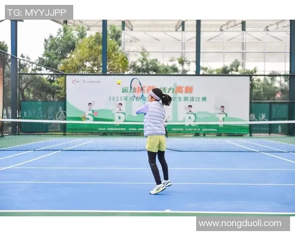 成都网球队荣登全国网球配合排行榜第八名展现实力与团队精神