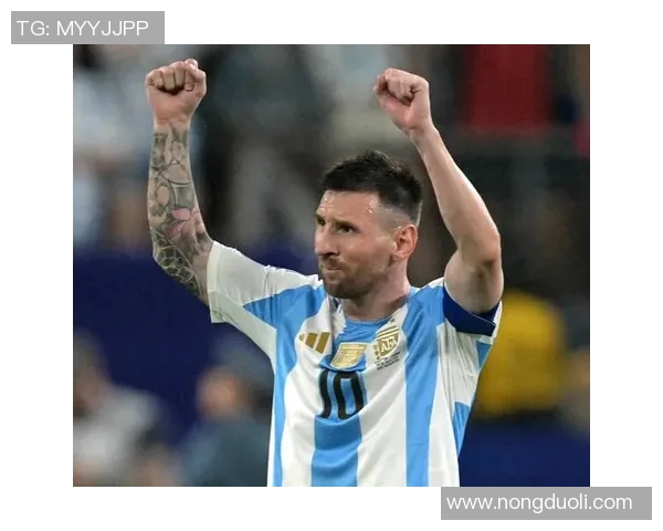 梅西在绿茵场上的精彩射门瞬间展现足球之美与激情