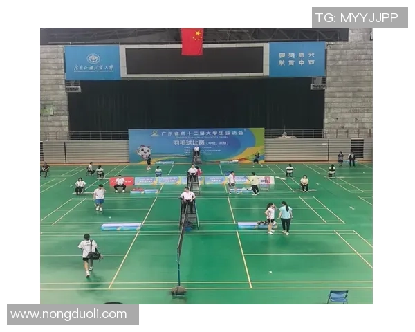 武汉羽毛球队荣登全国羽毛球配合排行榜第七名展现实力与团队精神 武汉羽毛球队荣登全国羽毛球配合排行榜第七名展现实力与团队精神